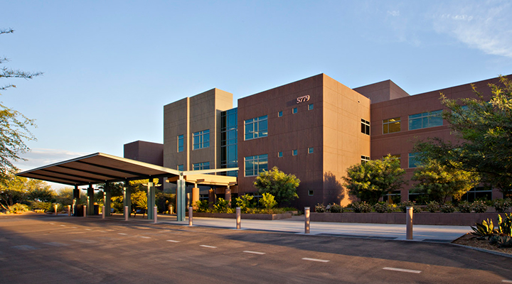 Edificio de Especialidades de Mayo Clinic en Phoenix