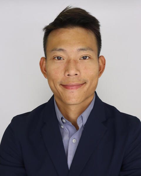 Elijah Mak