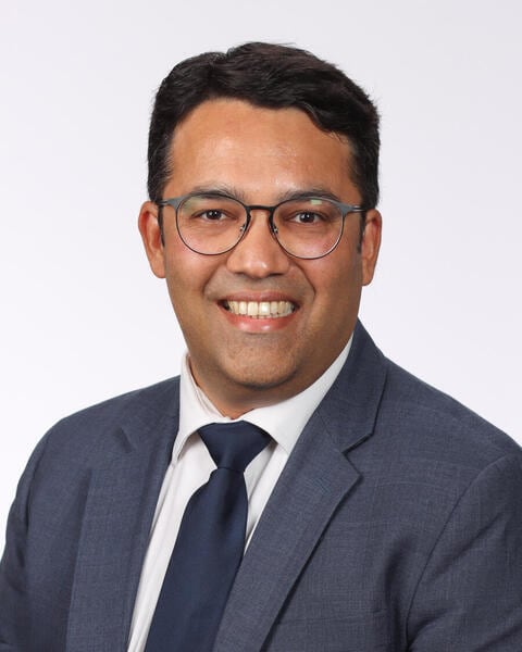 Sid Singh, M.B.B.S.