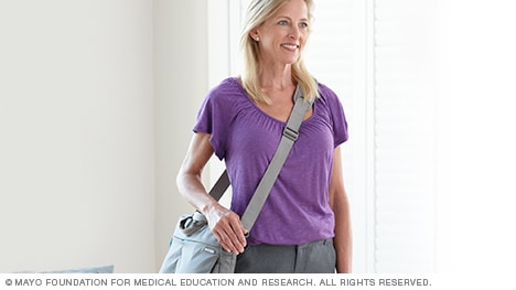 https://www.mayoclinic.org/-/media/kcms/gbs/patient-consumer/images/2013/11/19/10/08/ar00027-shoulder-straps.jpg