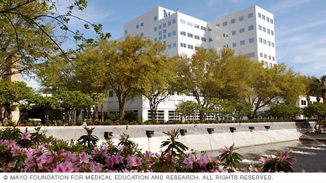 مبنى في Mayo Clinic (مايو كلينك) في جاكسونفيل، بفلوريدا