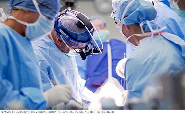 Cirugía de reparación y reemplazo de válvula cardíaca en Mayo Clinic