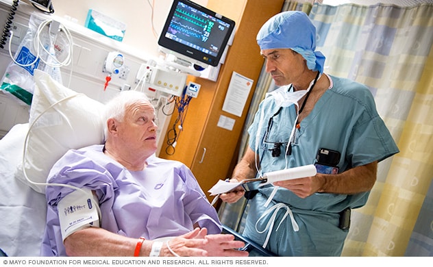 الاستشارة الجراحية لأورام الأعصاب المحيطة في Mayo Clinic (مايو كلينك)