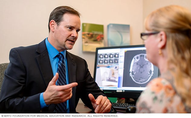 Consulta sobre metástasis cerebrales en Mayo Clinic