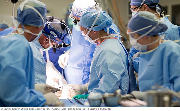 A team of surgeons collaborate to treat lung cancer