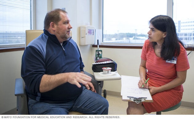 A patient receives an individualized consultation with an allergy specialist