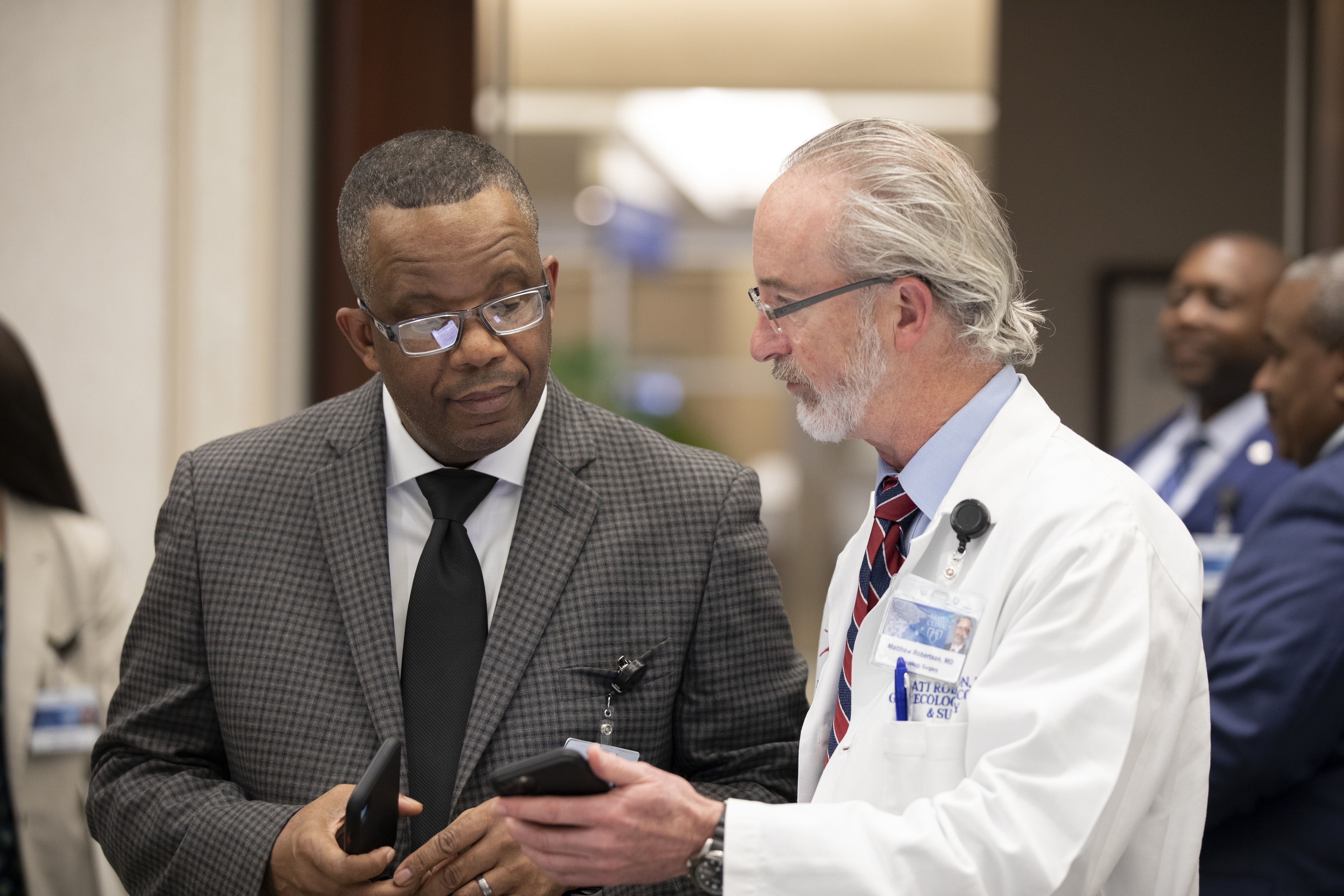 Two physicians at the Bariatric Center in Florida consult with one another on care.