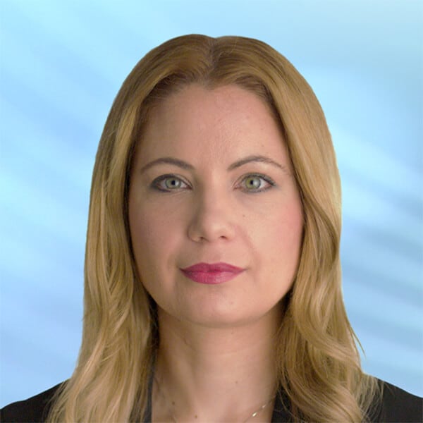 Maria Peris Celda，医学博士，博士
