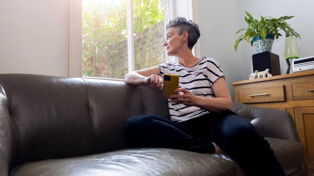 Mayo Clinic study reveals hidden causes of heart attacks in younger adults, especially women