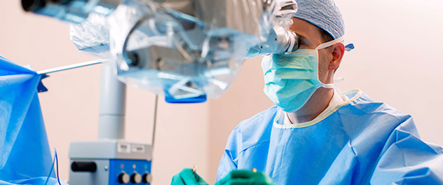 Photograph of a Mayo Clinic physician in an operating room